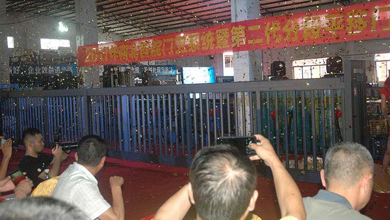 南北第二代分度平移门——凯歌